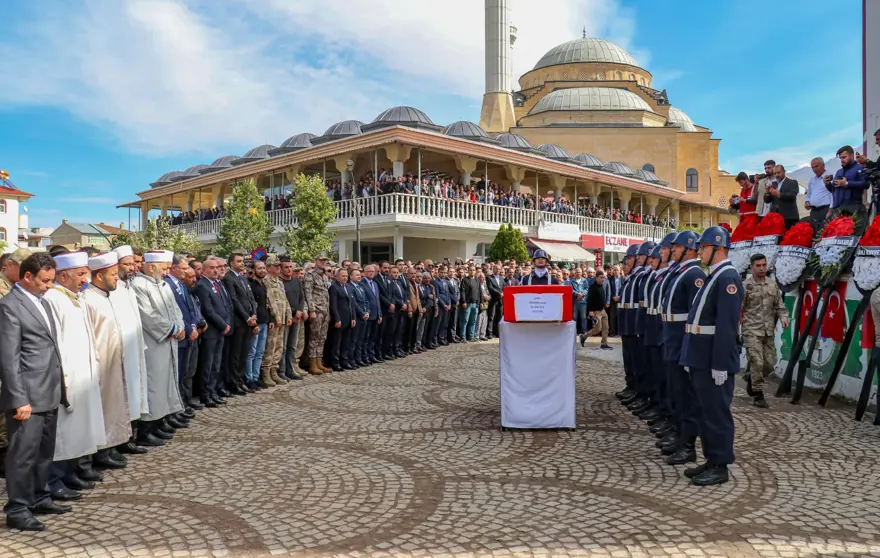 Pençe-Kilit şehidine veda 8