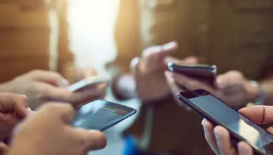 Instagram hesabında paylaşma psikolojisi: Kadın ve erkek gizlilik algısı