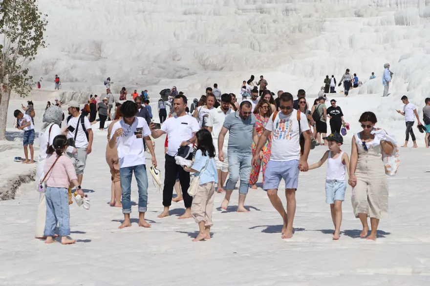 Pamukkale'de bayram yoğunluğu 6