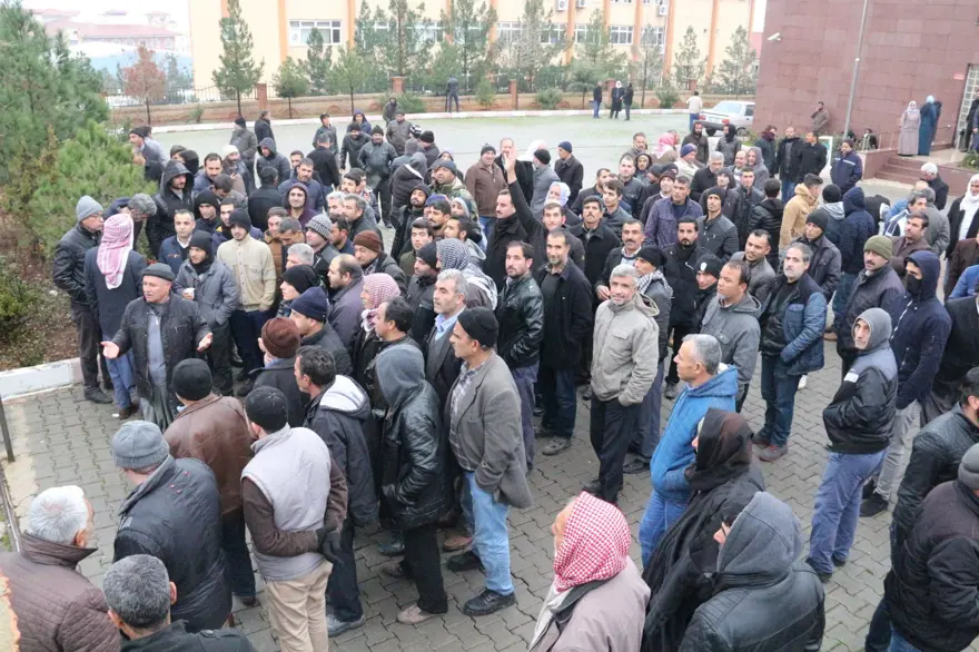 İş kurası ertelenince tepki gösterdiler 