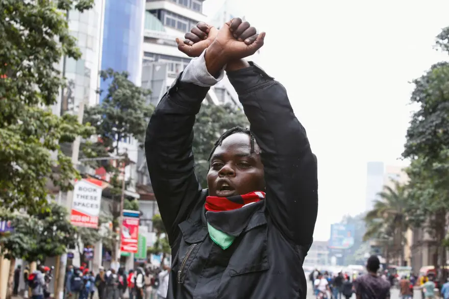 Kenya'da sert polis müdahalesine rağmen protestolar sürüyor 9