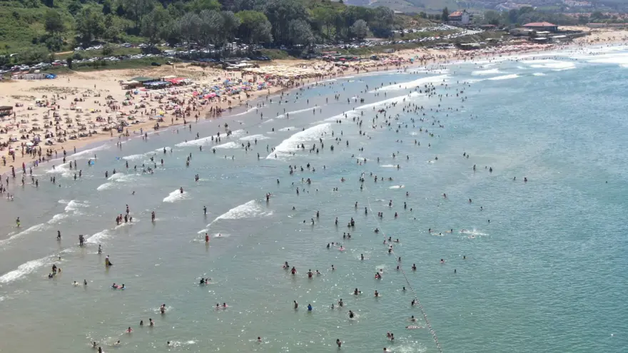 Plajlarda hafta sonu yoğunluğu 9 Plajlarda hafta sonu yoğunluğu 9