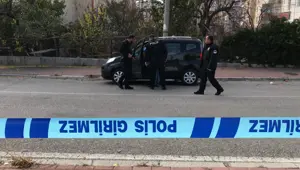 Park halindeki araçta erkek cesedi bulundu