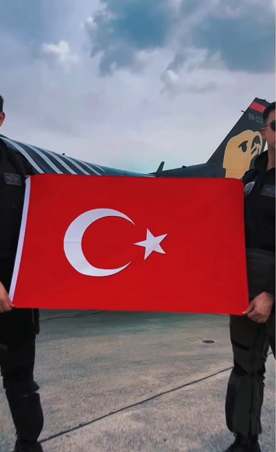 İstanbul'un fethine özel SOLOTÜRK gösterisi: Gösteri ne zaman, nerede, saat başlayacak? 3 İstanbul'un fethine özel SOLOTÜRK gösterisi: Gösteri ne zaman, nerede, saat başlayacak? 3