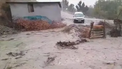 Onlarca köy ve mezra yolu kapandı: Batman'da heyelan faciası