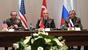 Hulusi Akar, ABD ve Rus mevkidaşlarıyla bir araya geldi
