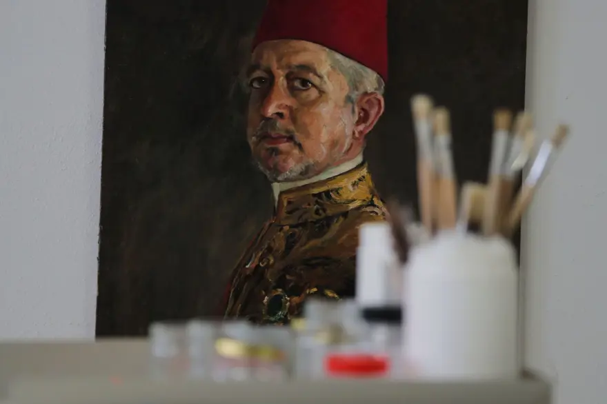 Topkapı Sarayı'nın deposundaki tablolara bakım 1