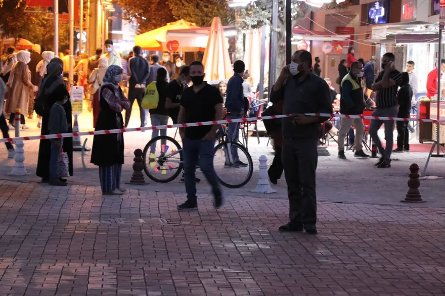 Bolu'da bir genç intihara kalkıştı, vatandaşlar sosyal medyadan canlı yayın açtılar 9