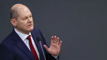 Almanya'da bütçe krizi: Scholz endişeleri yatıştırmaya çalışıyor
