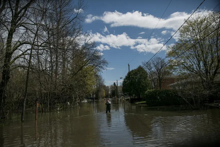 Kanada'da sel felaketi 22 Kanada'da sel felaketi 22