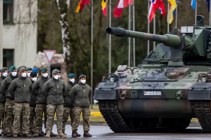 NATO'nun ilk kez görevlendirdiği askeri güç: 40 bin kişilik Mukabele Kuvveti 8 NATO'nun ilk kez görevlendirdiği askeri güç: 40 bin kişilik Mukabele Kuvveti 8