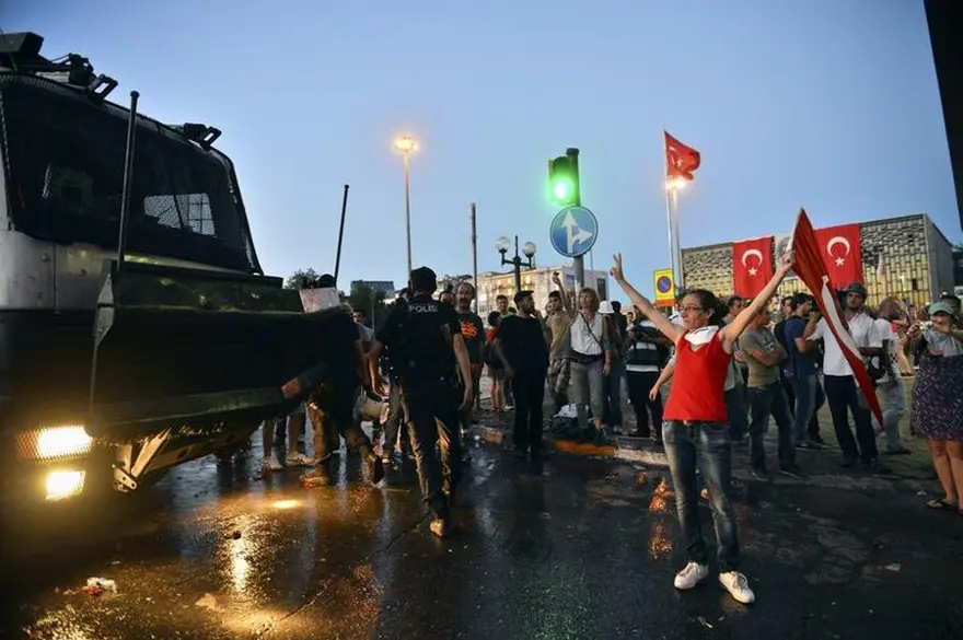 Taksim'de gerginlik 31