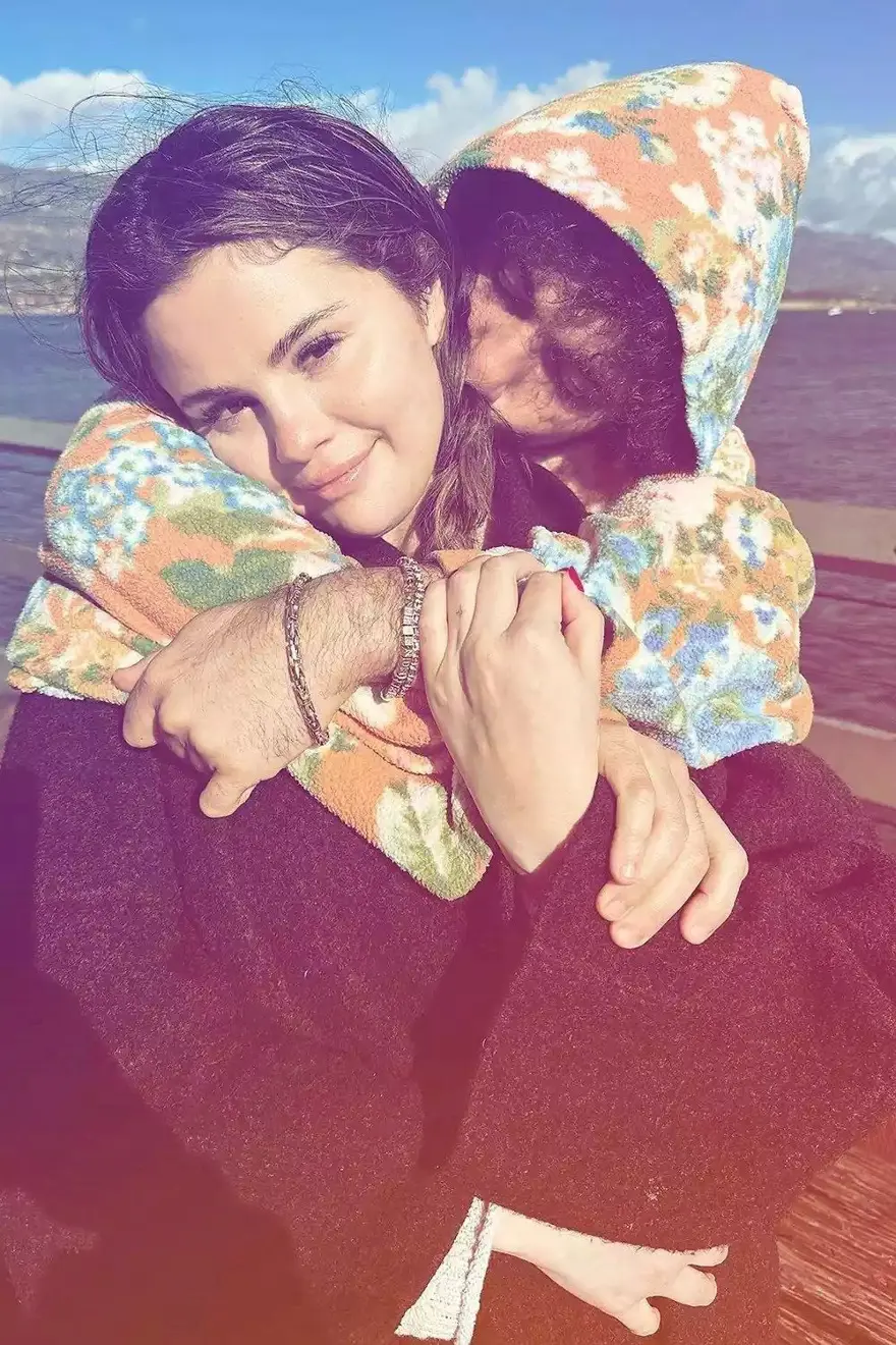 Hem evleniyorlar hem de şarkı yapıyorlar! Selena Gomez müziğe geri dönüyor 5 Hem evleniyorlar hem de şarkı yapıyorlar! Selena Gomez müziğe geri dönüyor 5