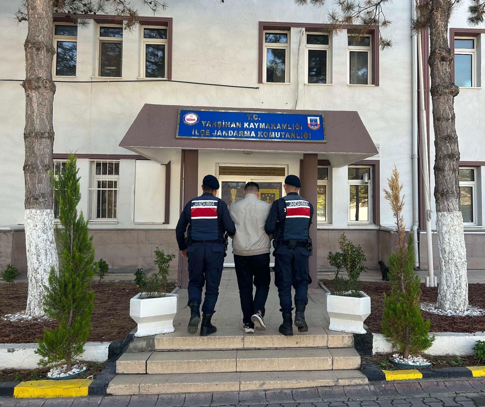 7 yıl 6 ay hapis cezasıyla aranan firari yakalandı