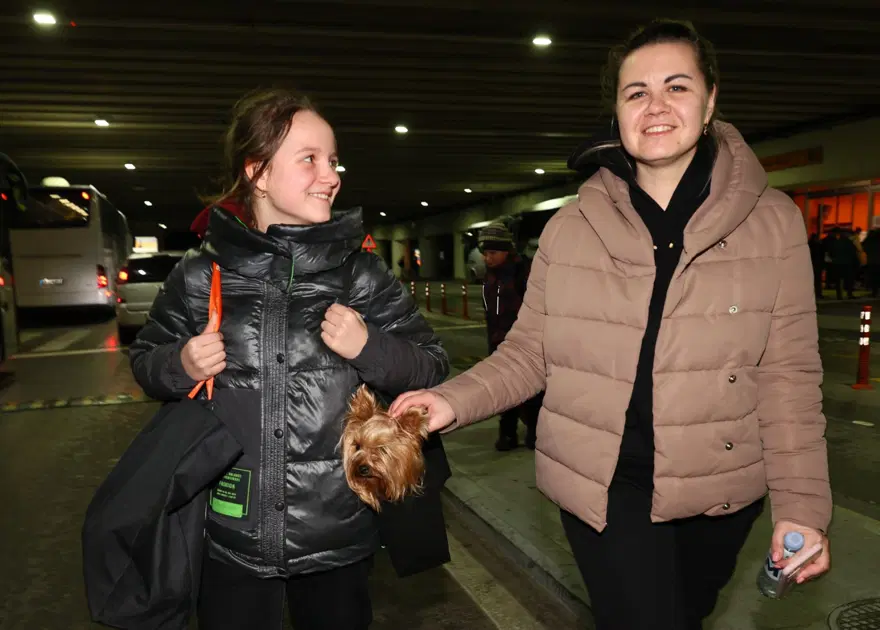 Savaştan kaçan Ukraynalı kadın ve çocuklar İzmir'e geldi 14