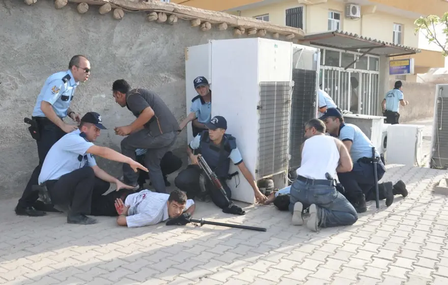 Akçakale'ye yine top mermisi 12