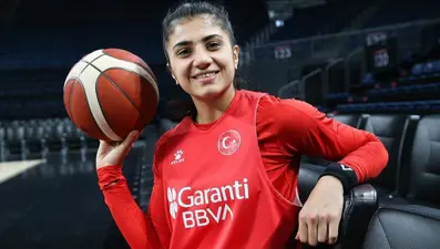 Milli basketbolcu Merve Aydın'ın hayalinde WNBA var