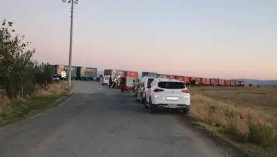 Hemzemin geçitte faciadan dönüldü