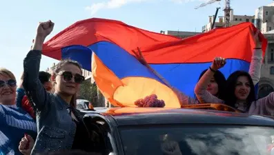 Ermenistan'da erken seçim sesleri