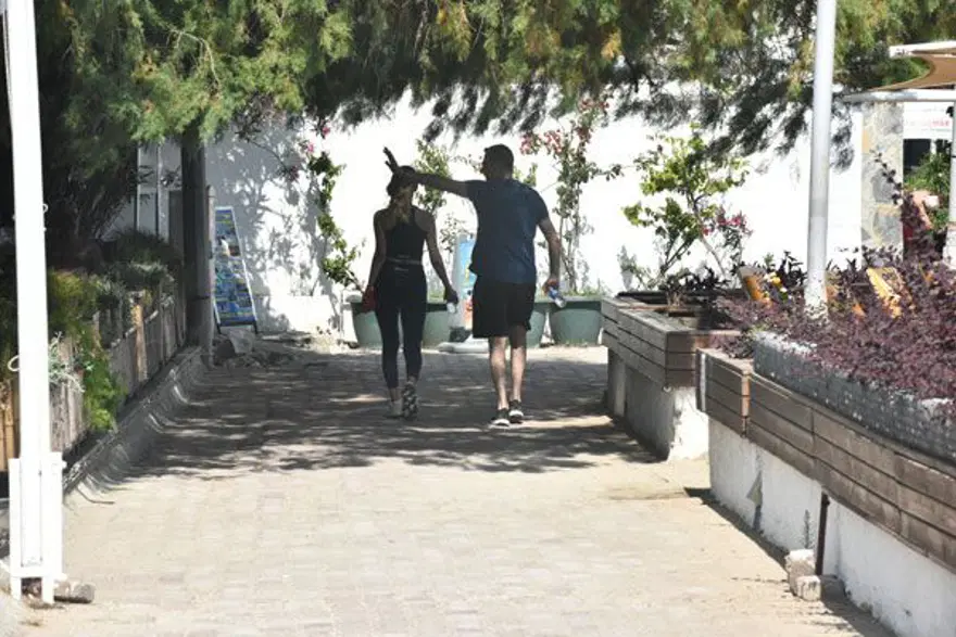 Fikret Orman,Tuğba Coşkun, Fikret Orman ve Tuğba Coşkun sabah yürüyüşü, Fikret Orman ve Tuğba Coşkun sabah sporu, ikret Orman ve Tuğba Coşkun Bodrum'da 2