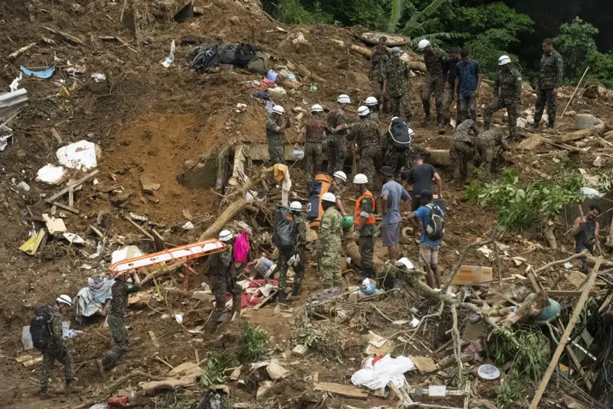 Brezilya'daki sel felaketinde ölenlerin sayısı 111'e yükseldi 15