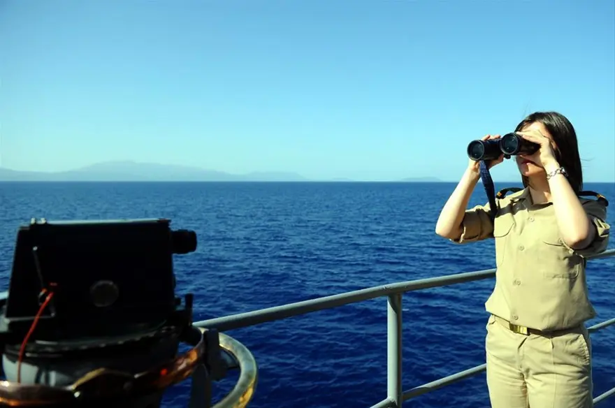 Savaş gemisinde kadın olmak 15