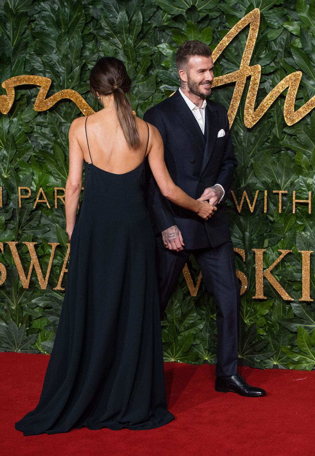 Victoria, David Beckham'ın Helena Christensen ile görüşmesini istemiyor
