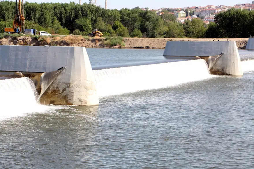 Meriç Nehri'nde kritik seviye aşıldı 7