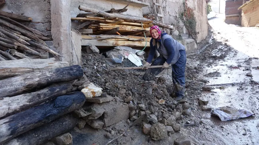 18 ev tahliye edildi: İftar saatinde yaşadıklarını kıyamete benzettiler 