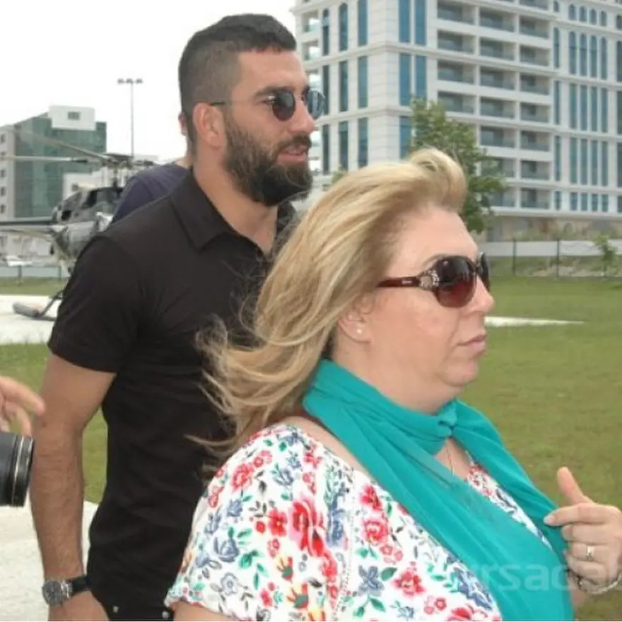 Arda Turan'ın 15 milyon euroluk malikanesi 111 Arda Turan'ın 15 milyon euroluk malikanesi 111