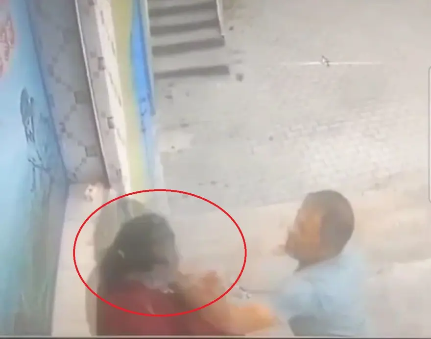 Sokak ortasında kadına şiddet | Saldırganı etkisiz hale getiren genç: Dersini alsın diye ben de ona vurdum 3