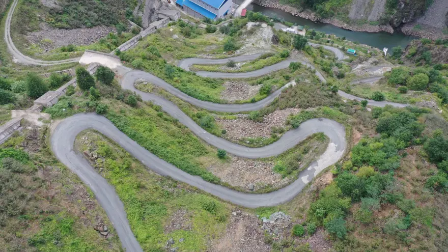 Korku saçan 21 virajlı yol 7
