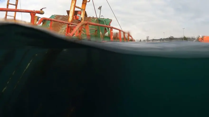 'Hayalet gemi' su altından görüntülendi 9