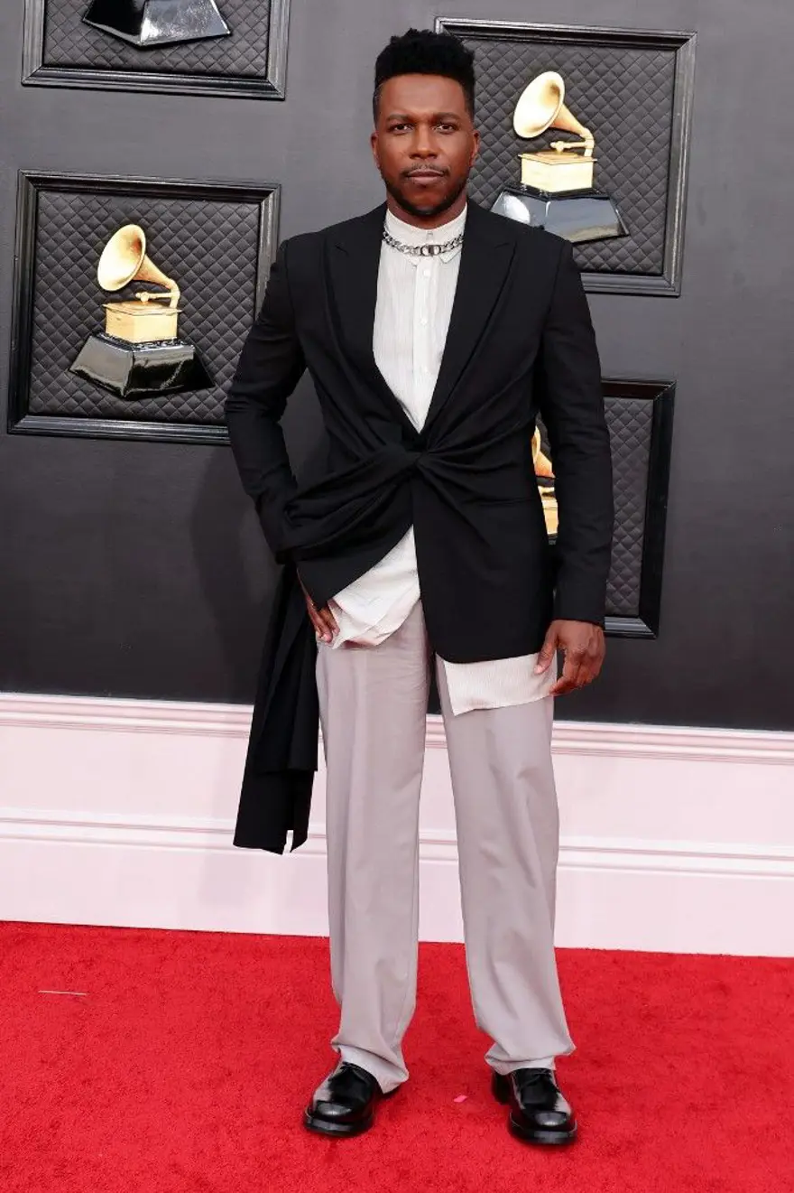 2022 Grammy Ödülleri'nde kırmızı halı şıklığı 11