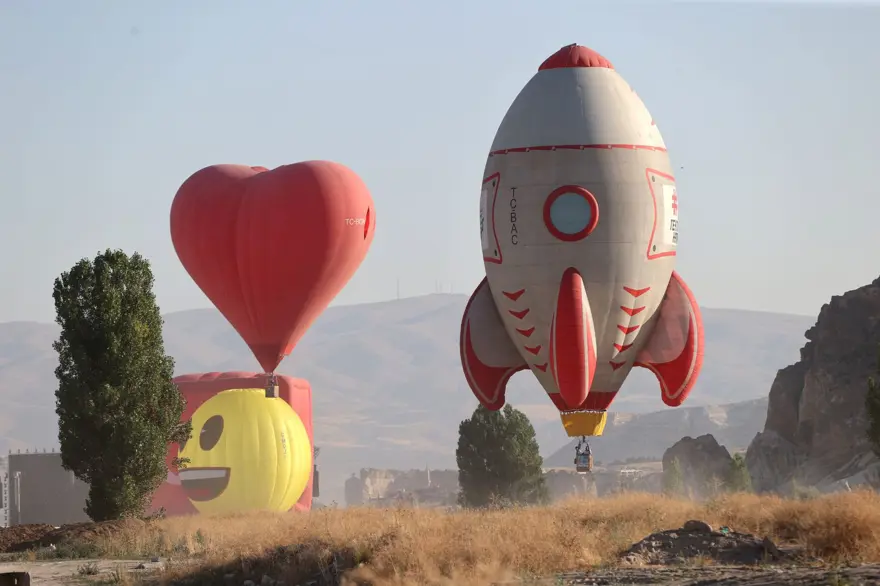 Yapay zeka değil, hepsi gerçek: Kapadokya'da renkli görüntüler 6