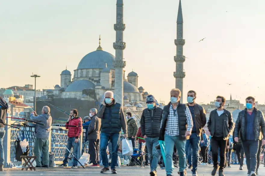 Corona virüs havada daha iyi yayılmak için evrim geçirdi: Bilim insanlarından korkutan uyarı 7 Corona virüs havada daha iyi yayılmak için evrim geçirdi: Bilim insanlarından korkutan uyarı 7