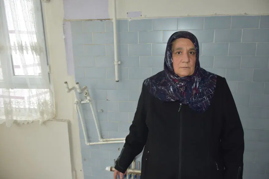Depremde zarar gören binada hırsızlık (Duvarı delip 10daireyi soydular) 5 Depremde zarar gören binada hırsızlık (Duvarı delip 10daireyi soydular) 5