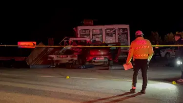 İzmir'de zincirleme kaza: Anne ve oğlu öldü, 4 kişi yaralandı