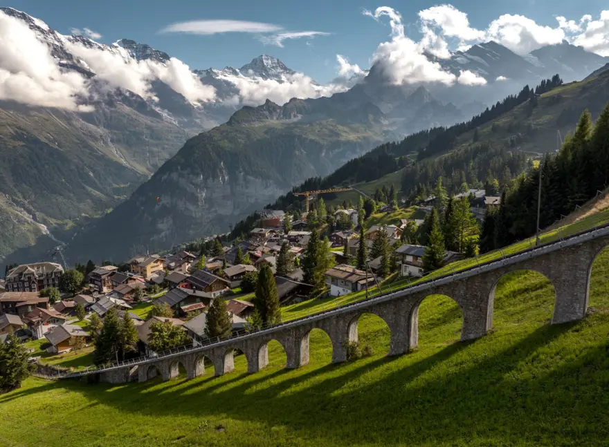 Alp Dağları'nın kalbinde: Turistler en çok orayı tercih ediyor 