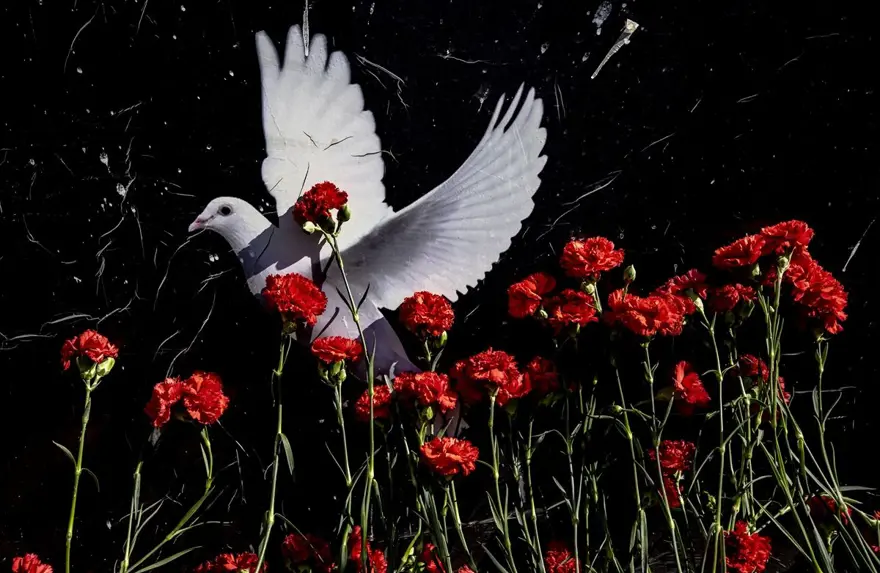 Ankara Garı saldırısında hayatını kaybedenler anıldı 15 Ankara Garı saldırısında hayatını kaybedenler anıldı 15