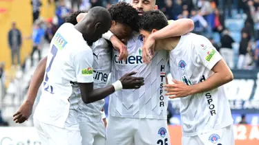 Kasımpaşa 3 puanı 3 golle aldı