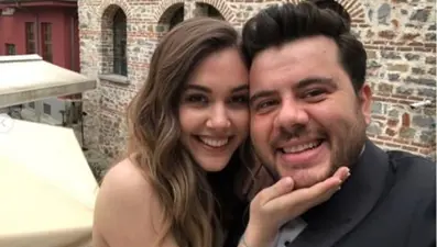 Evliliğe haftalar kala bebek müjdesi (Eser Yenenler &amp; Berfu Yıldız)