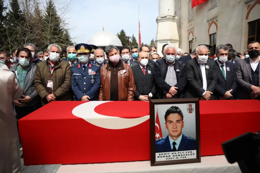 Şehit Pilot Burak Gençcelep'e veda 11