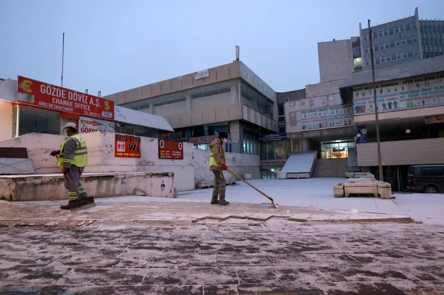 Başkent güne kar ile uyandı 12 Başkent güne kar ile uyandı 12