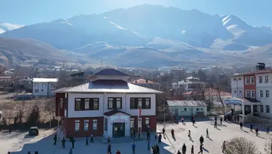 Vizontele Tuuba filmine konu olan ilçenin kütüphane özlemi son buldu