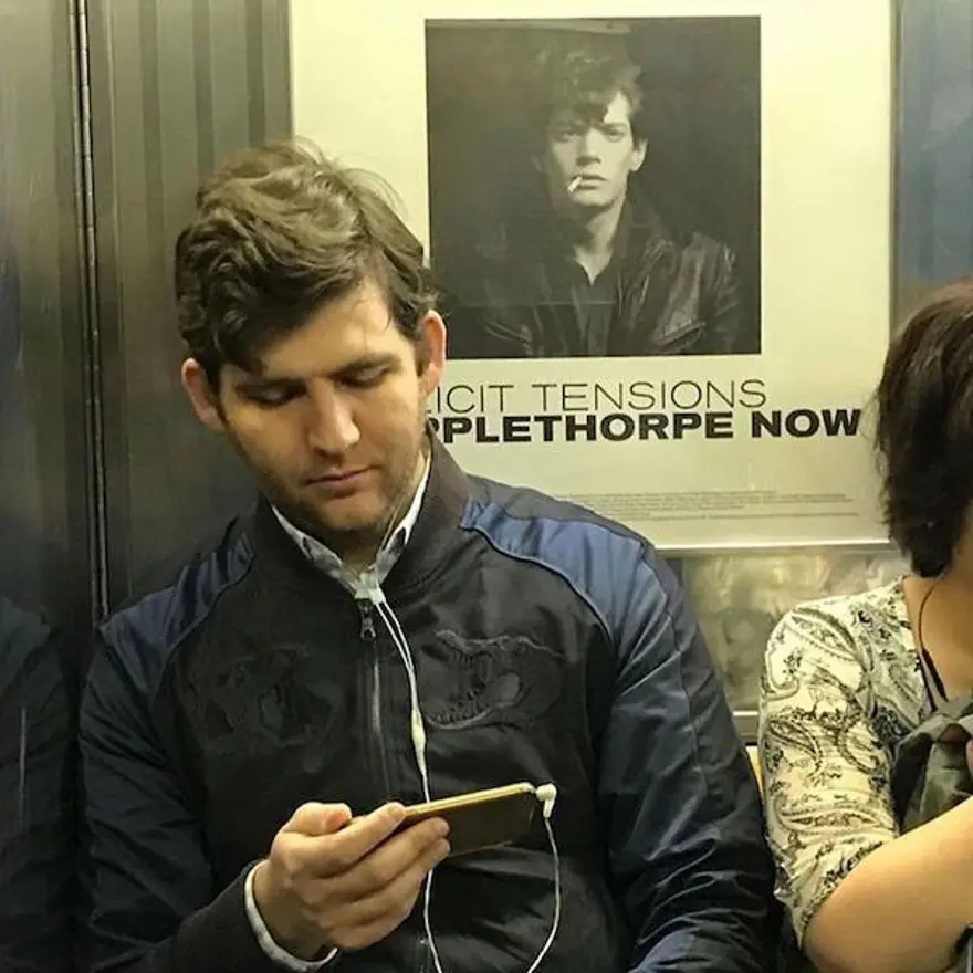 Reklam panosunda ikizinizle karşılaşsanız ne yapardınız? (Metroda fenomen oldular) 11