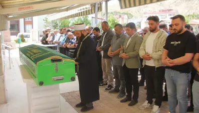 Sivas'ta rahatsızlanan 11 yaşındaki çocuk hayatını kaybetti