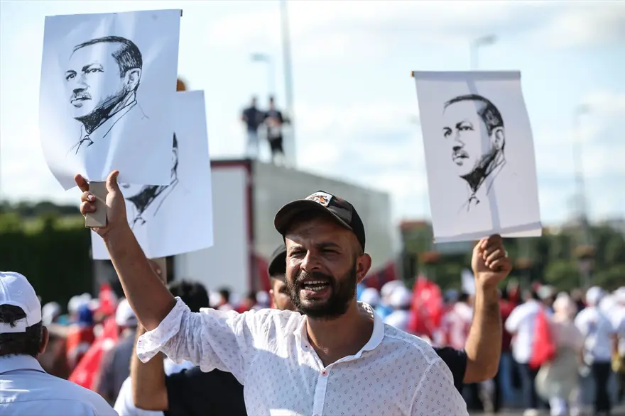 Köprüde Milli Birlik Yürüyüşü 4 Köprüde Milli Birlik Yürüyüşü 4