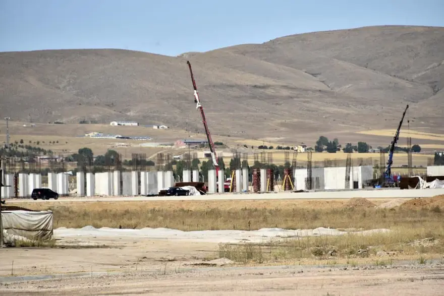 Türkiye’nin 60’ıncı havalimanı için çalışmalar sürüyor |Gümüşhane-Bayburt Havalimanı gelecek yıl açılacak 6
