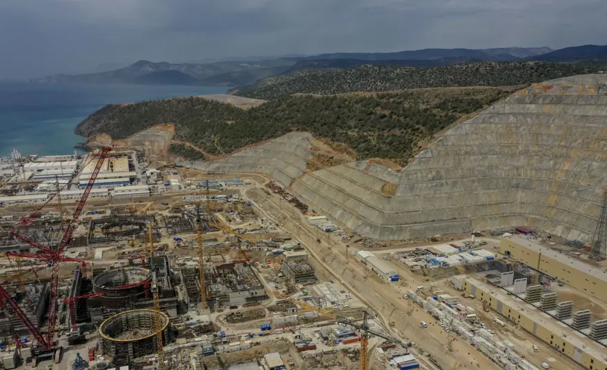 ELEKTRİK TALEBİNİN YÜZDE 10'UNU KARŞILAYACAK 4